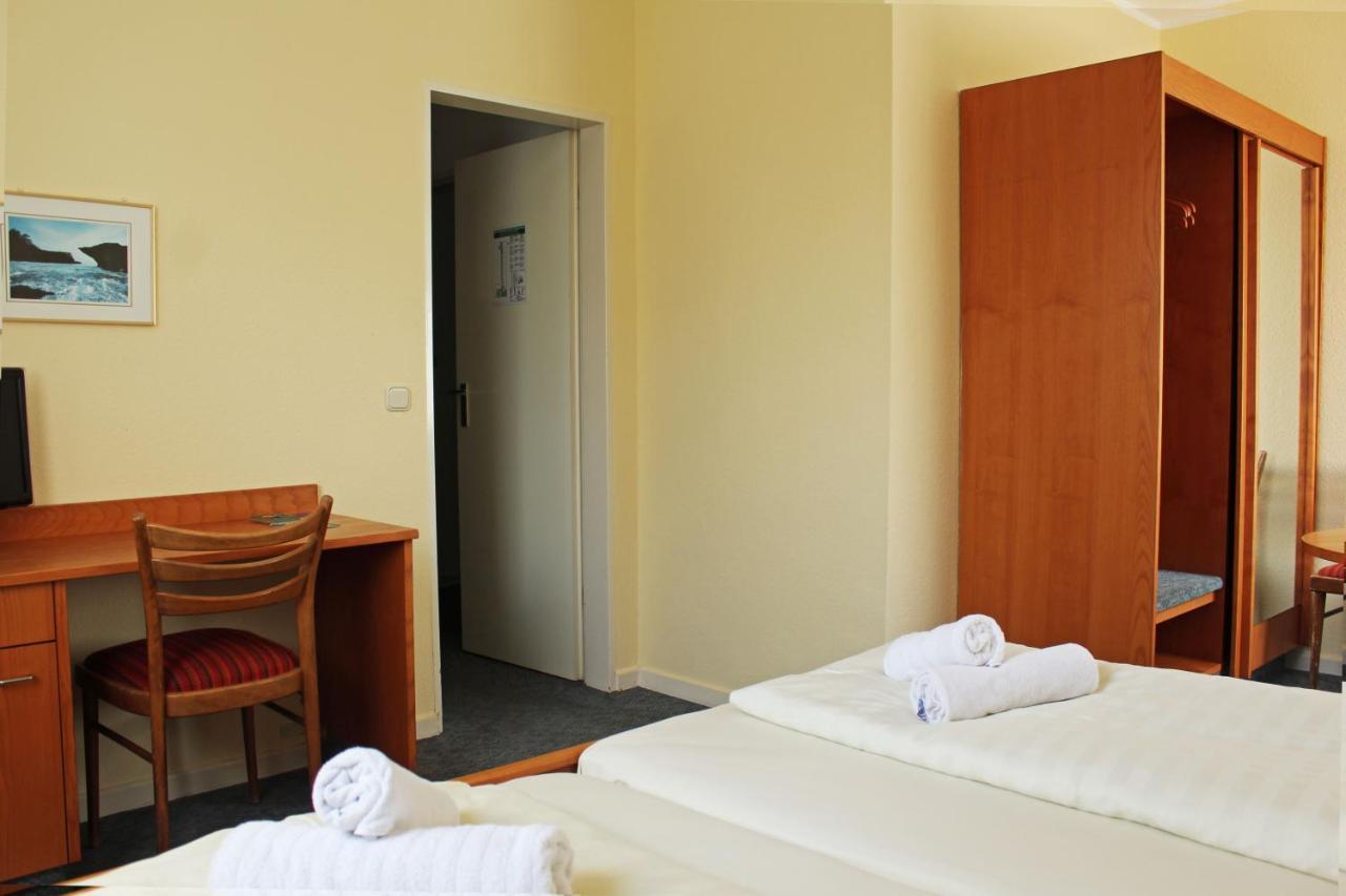 Autobahn Hotel Pfungstadt Ost Eksteriør billede