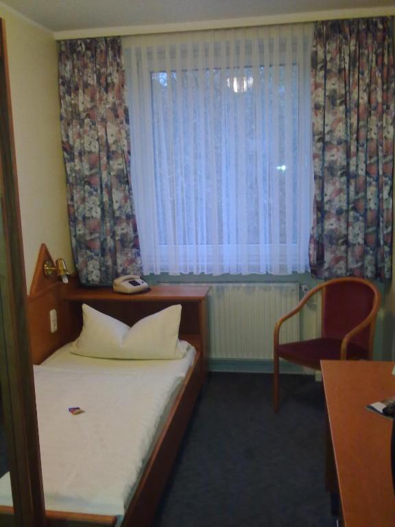 Autobahn Hotel Pfungstadt Ost Værelse billede